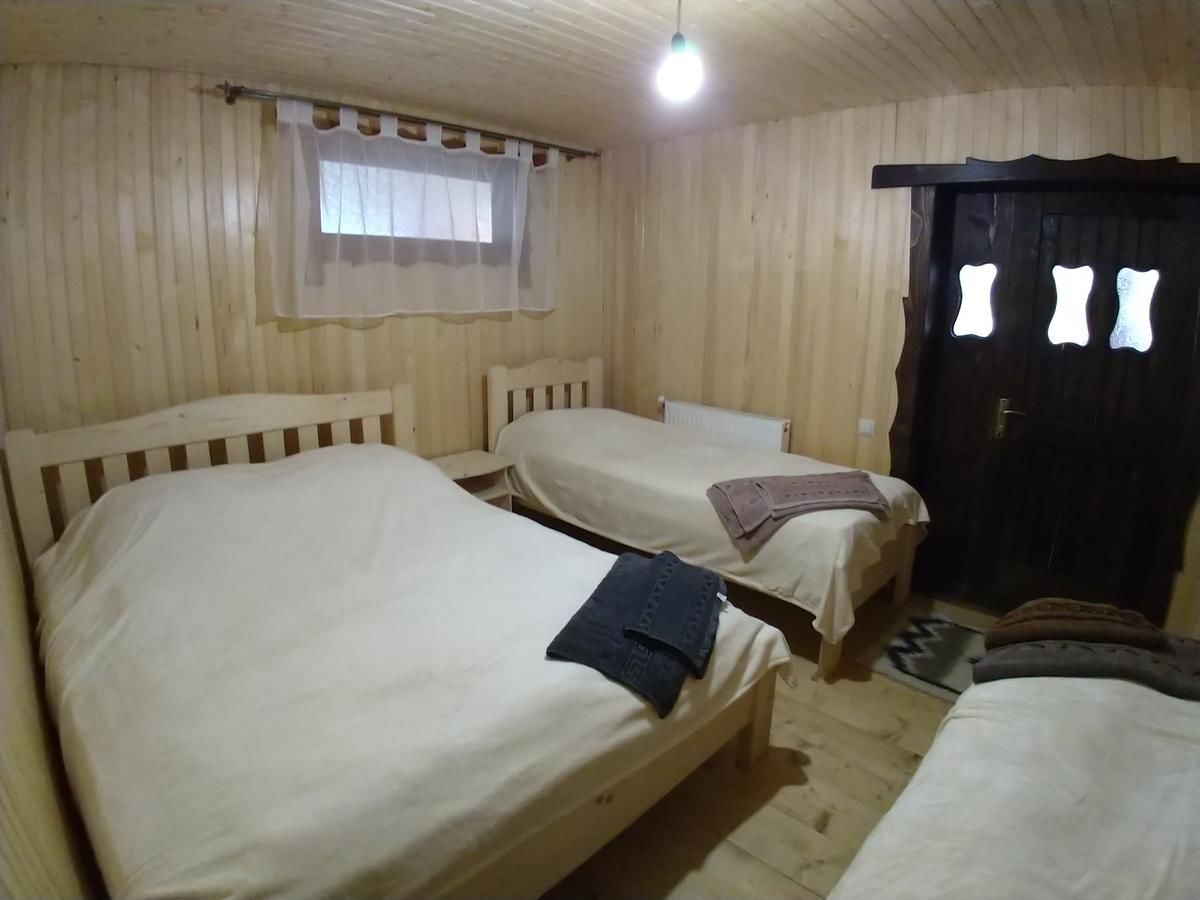 Кемпинги Гуцульський двір Krivorovnya